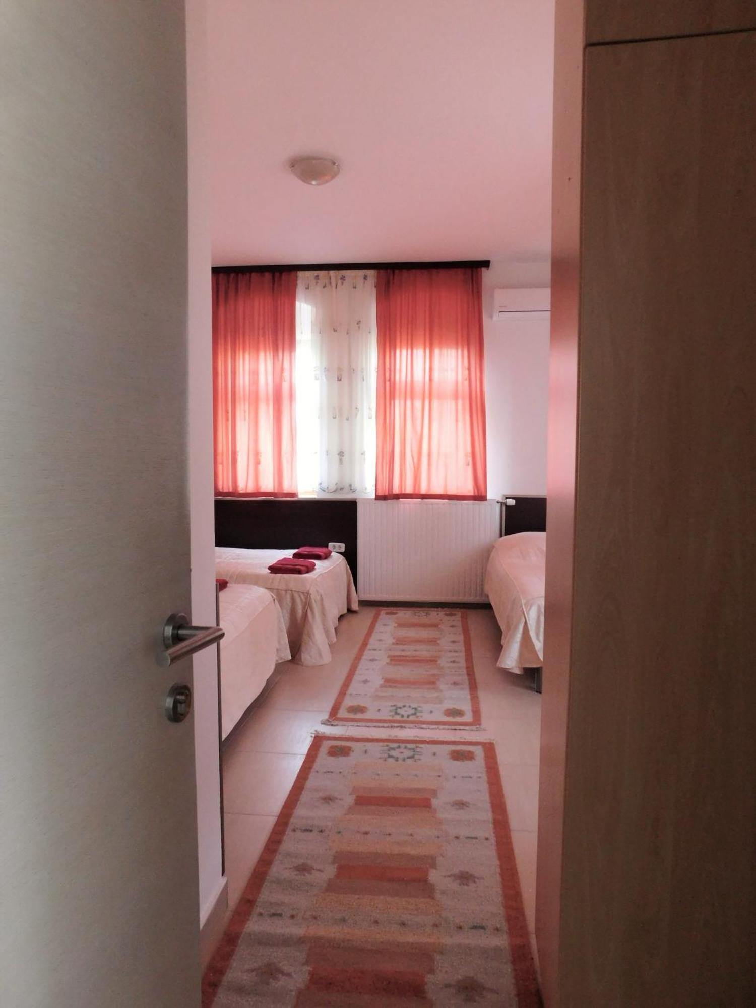 Apartments Villa Kobilj بانيا لوكا الغرفة الصورة